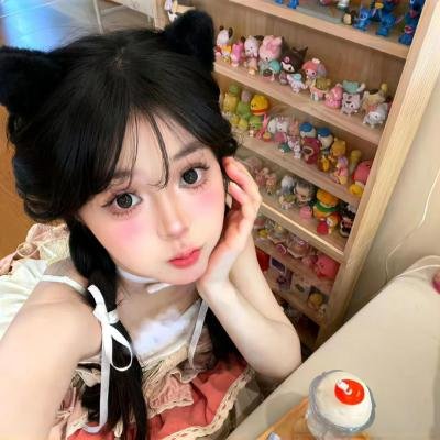 艾莉莎‧施莱辛格:战妆